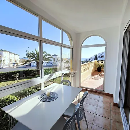 Sea Views Danuria Appartement *