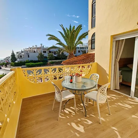 Sea Views Danuria Appartement *